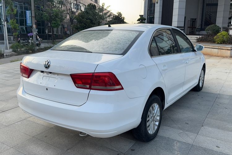 Used Volkswagen Santana 2013 1.4L Manual Fashion Edition Exterior 3