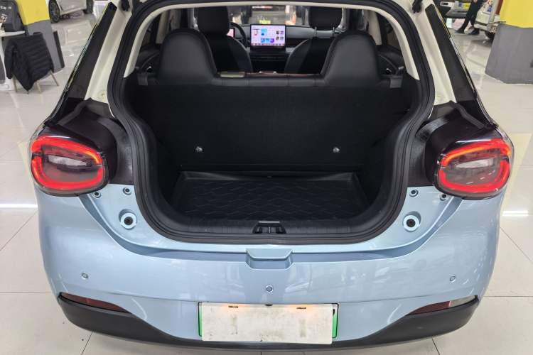 Used Dongfeng NAMMI 01 2024 430 Plus Smart+ Trunk