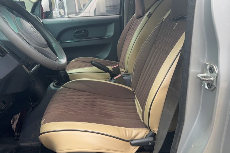 Used Jinbei T5 2020 1.6L Entrepreneurial Model Rear Dual Wheels 3.4m China VI SWD16M