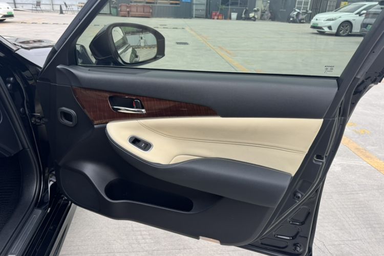 Used Toyota Crown 2015 2.5L Smart Edition
