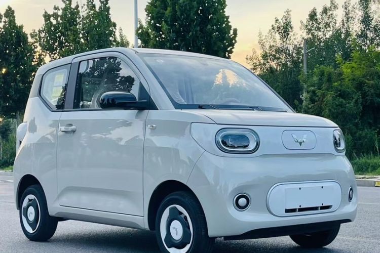 Used Wuling Hongguang MINIEV 2024 3rd Generation 215km Youth Edition