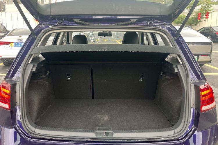 Used Volkswagen Golf 2019 1.6L Automatic Comfort Model China V Standard Interior 2