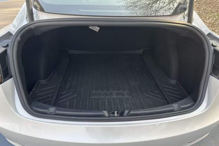 Used Tesla Model 3 (Import) 2019 Standard Range Rear-Wheel Drive Upgraded Version (52 kWh)