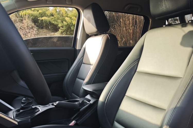 Used Great Wall Poer 2019 2.0T Commercial Version Manual Diesel Two-Wheel Drive Elite Long-Box GW4D20M
