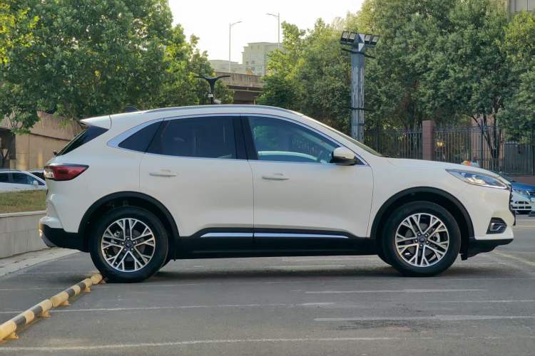 Used Ford Escape 2020 EcoBoost 245 Four-Wheel Drive Titanium Edition