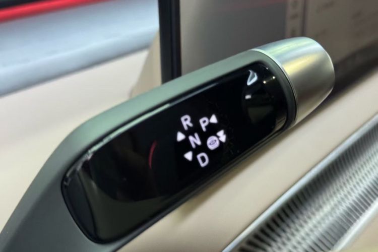 Used XPeng X9 2025 740 Ultra-Long Range Max
