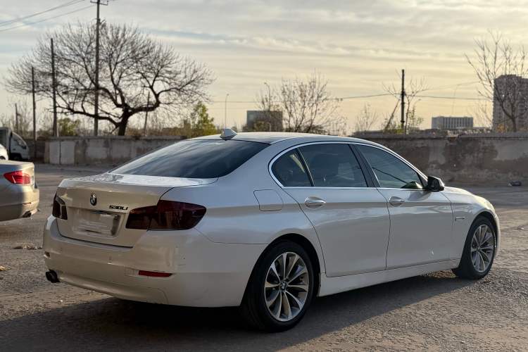 Used BMW 5 Series 2017 525Li Leading Model
