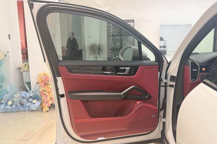 Used Porsche Cayenne E-Hybrid 2021 Cayenne E-Hybrid 2.0T