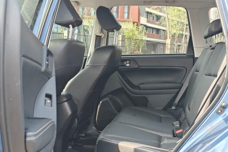 Used Subaru Forester 2013 2.5i Automatic Luxury Edition