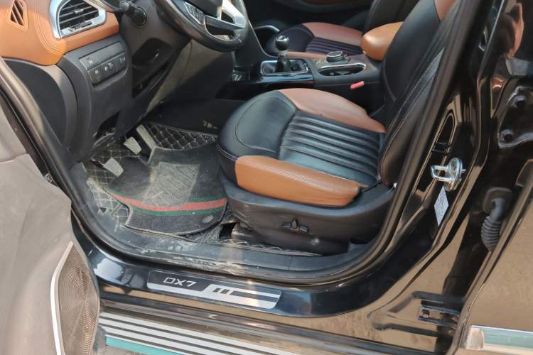 Used Soueast DX7 2015 1.5T Manual Luxury Model