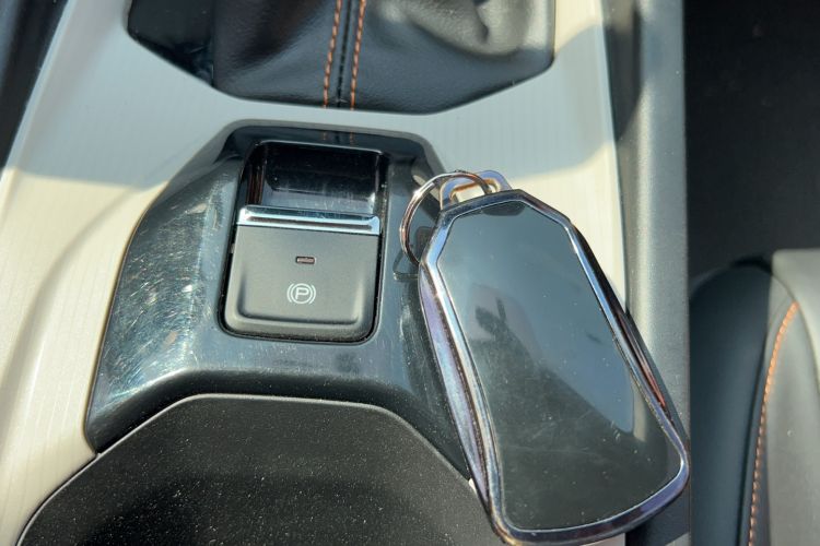 Used Dongfeng Aeolus Yixuan 2023 Mach Edition 1.5L Automatic Chasing Wind Version Interior 1