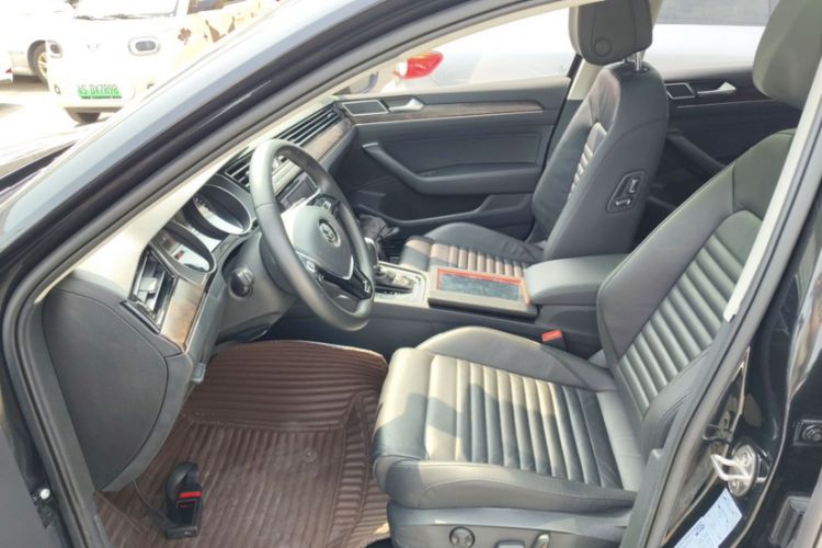 Used Volkswagen Magotan 2019 330TSI DSG Leading Model China VI Standard
