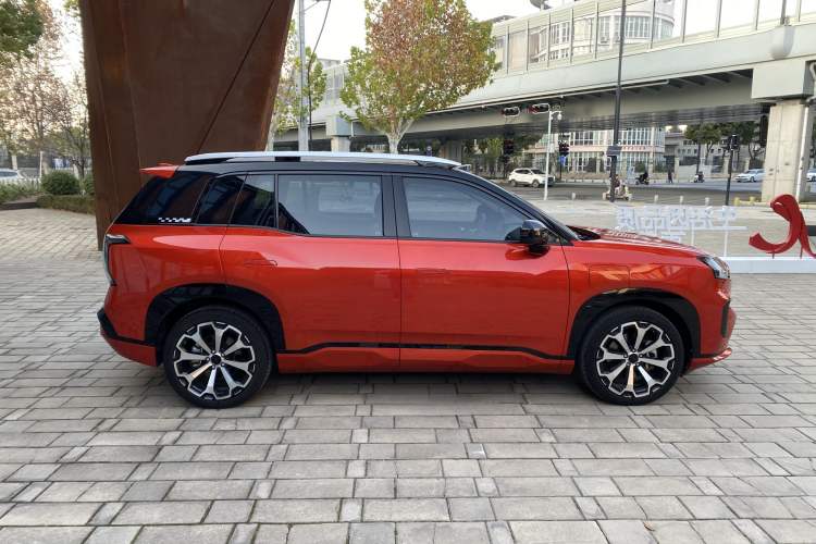 Used AION V 2024 Aion Tyrannosaurus 650 LiDAR Edition
