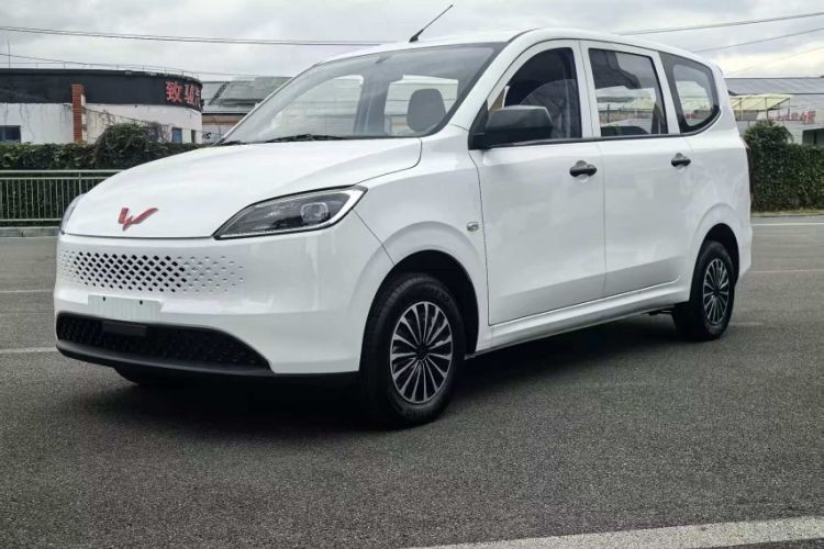 Used Wuling Hongguang New Energy 2025 Extended-Range Hybrid 50 km Utility Version
