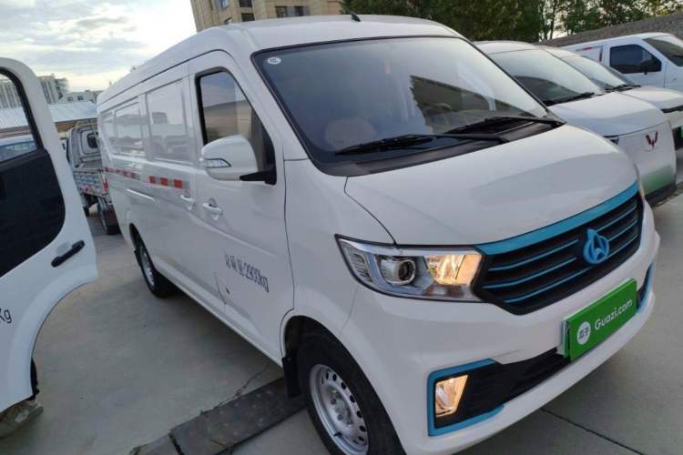 Used Kuayue Kuayue Xing V7 EV 2022 High-End Model with 240 km
