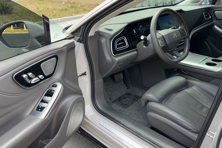 Used Rising F7 2023 Long-Range Pro Edition
