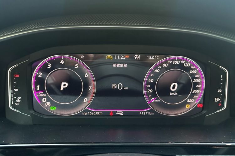 Used Volkswagen FAW-Volkswagen CC 2023 380TSI Striking Edition Odometer Close Up