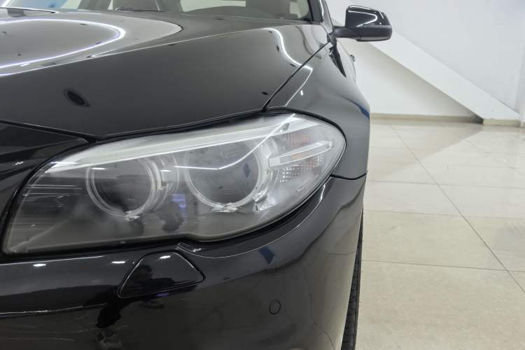 Used BMW 5 Series 2017 525Li Leading Model
