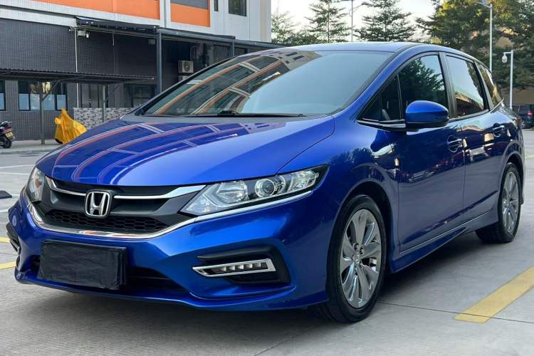 Used Honda Jade 2017 1.8L automatic Comfort version 5 seats
