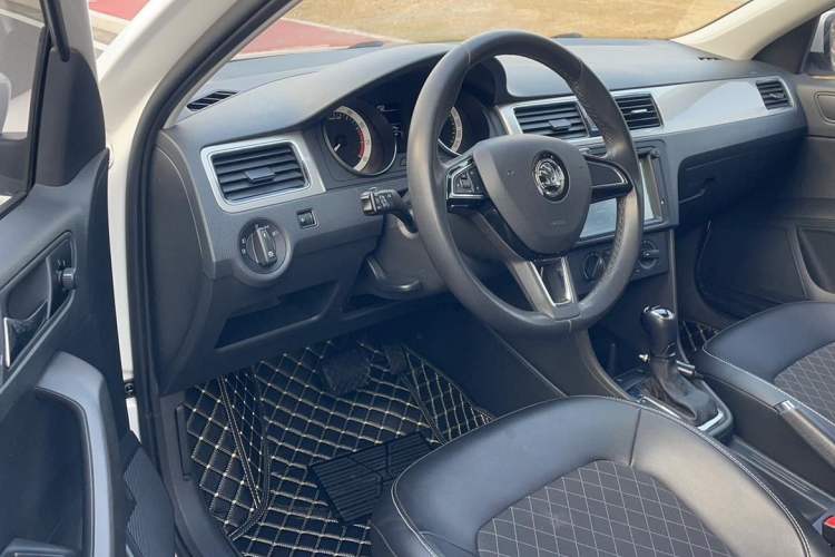 Used Skoda Rapid Spaceback 2019 Revised Version 1.5L Automatic Comfort Edition China V Standard