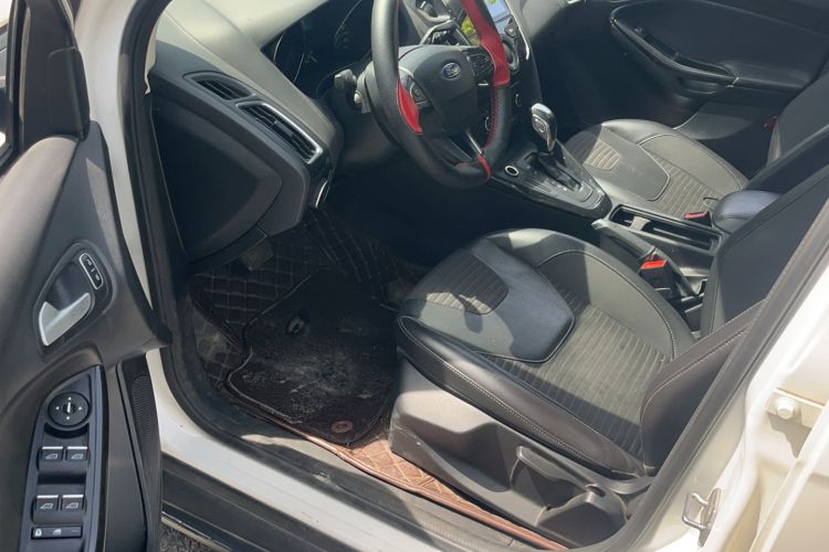 Used Ford Focus 2015 Sedan 1.6L Automatic Trend Model Driver Seat