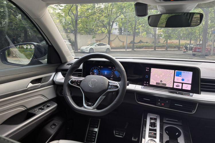 Used Volkswagen Tavendor 2023 380TSI Four-Wheel Drive R-Line Cruise Edition Interior 8