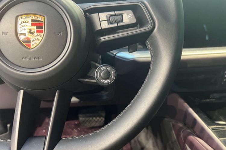 Used Porsche Cayenne 2024 Cayenne 3.0T Exterior 6