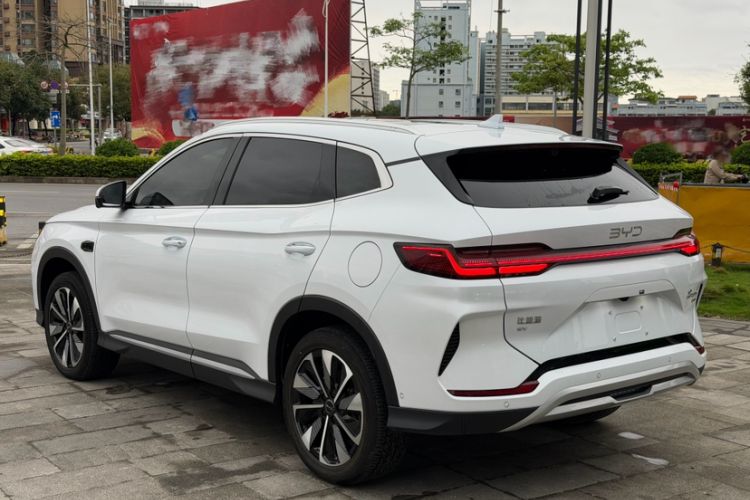 Used BYD Song PLUS New Energy 2025 EV Smart Drive Edition 605km Flagship Model Exterior 4