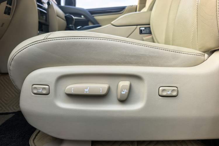 Used Lexus LX 2017 570 Dynamic Luxury Edition
