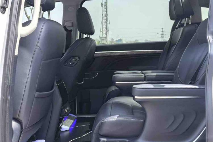 Used GAC Trumpchi M8 2023 Lingxiu Series 390T Ultimate Edition Interior 3
