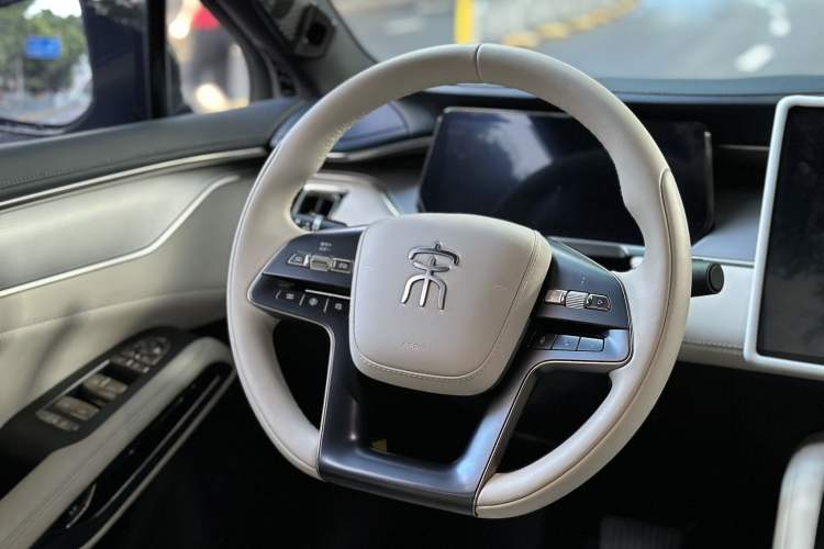 Used BYD Song L EV 2024 662 km Excellence Version