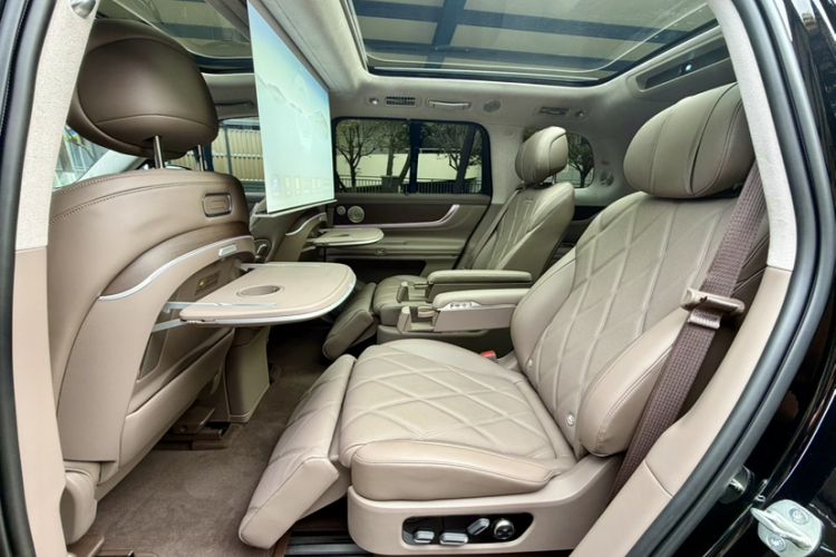 Used Hima AITO M9 2025 Extended-Range Ultra Version 52 kWh 6-Seater
