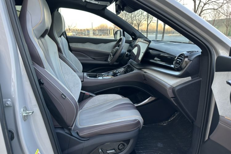 Used BYD Frigate 07 2024 HONOR Edition DM-i 205KM Flagship Model