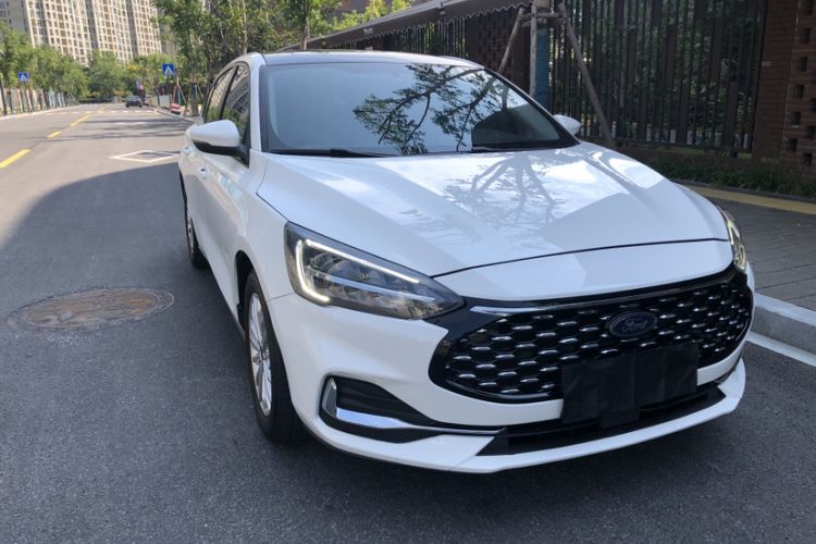 Used Ford Focus 2021 Sedan 1.5L Automatic Sharp Edition