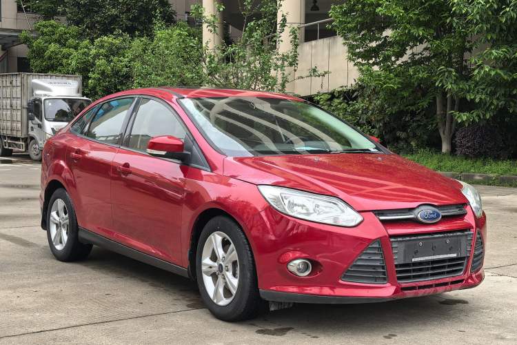 Used Ford Focus 2012 Sedan 1.6L Automatic Fashion Edition Exterior 3