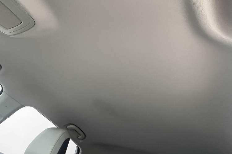 Used MG 4 EV 2023 415 km Range Sea-Faring Champion Edition Interior 9