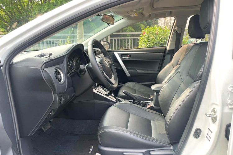 Used Toyota Levin Hybrid E+ 2019 1.8L PH V E-CVT Luxury Edition Interior 10