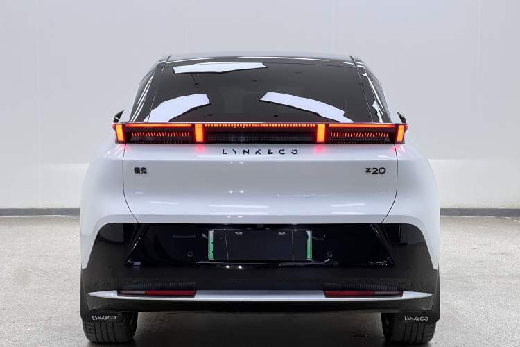 Used Lynk & Co Z20 2025 530 km Range Rear-Wheel Drive Pro