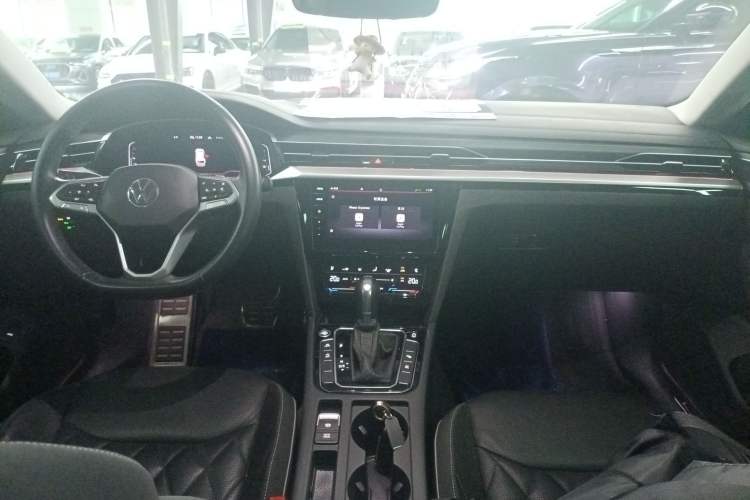 Used Volkswagen FAW-Volkswagen CC 2021 Estate Vehicle 380TSI Vizzion Edition