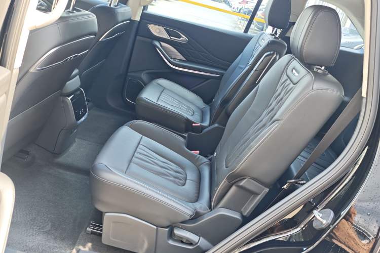 Used Hongqi HS7 PHEV 2024 2.0T PHEV Four-Wheel Drive Flagship Edition 6 Seats
