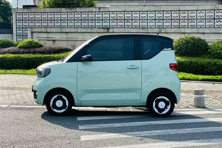 Used Wuling Hongguang MINIEV 2022 Macaron Premium Model – Lithium Ternary Battery