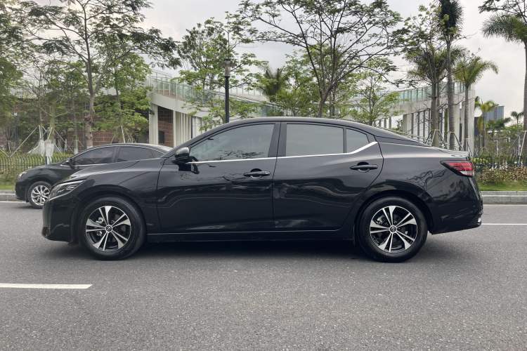 Used Nissan Sylphy 2023 1.6L CVT Black Gold Edition Exterior 7