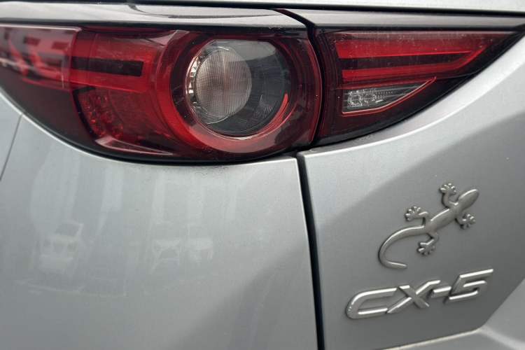 Used Mazda CX-5 2020 2.5L Automatic Two-Wheel Drive ZhiZun Version

