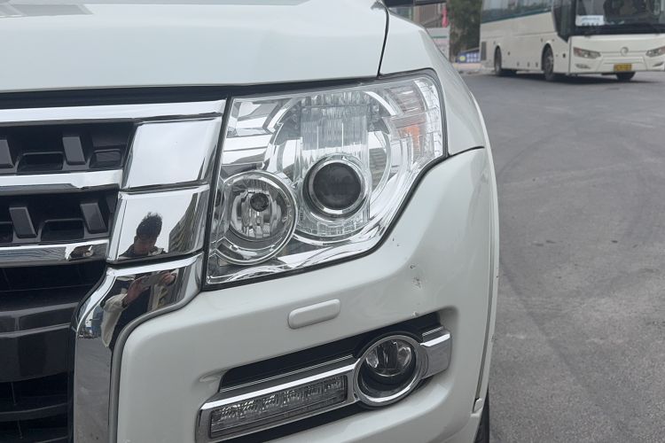 Used Mitsubishi Pajero 2017 V97 3.8L 5-Door GLS Model with Sunroof – Middle East
