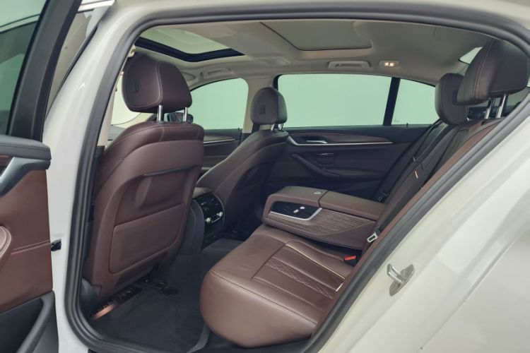 Used BMW 5 Series 2019 Updated 530Li xDrive Luxury Package
