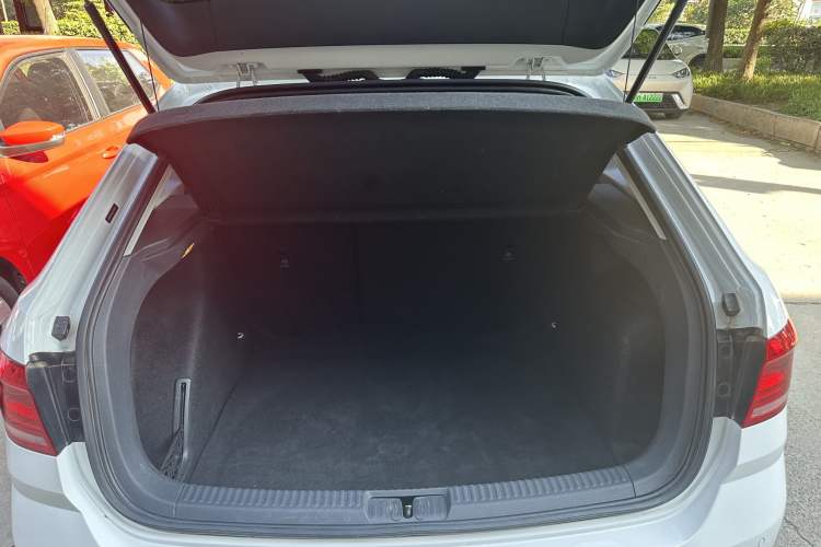 Used Volkswagen Gran Lavida 2017 180TSI DSG Comfort Edition