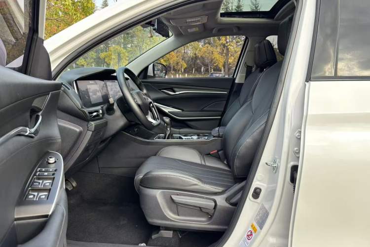 Used Changan CS75 PLUS 2021 1.5T Manual Luxury Version
