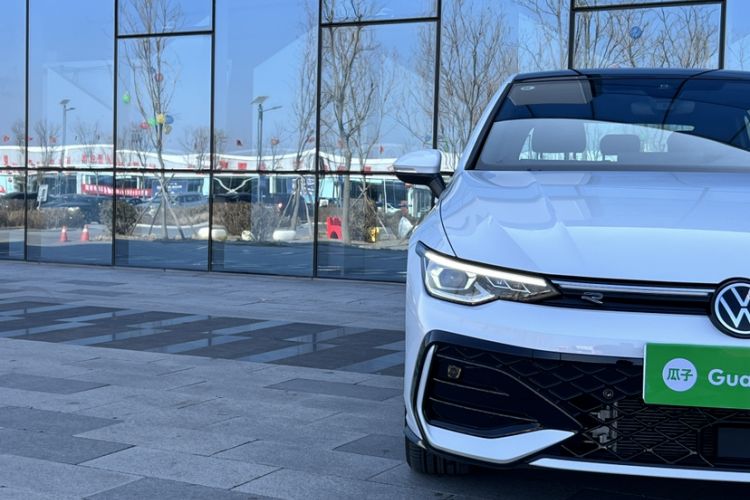 Used Volkswagen Golf 2025 300TSI R-Line