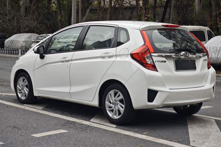 Used Honda Fit 2014 1.5L EX CVT Elite Model
