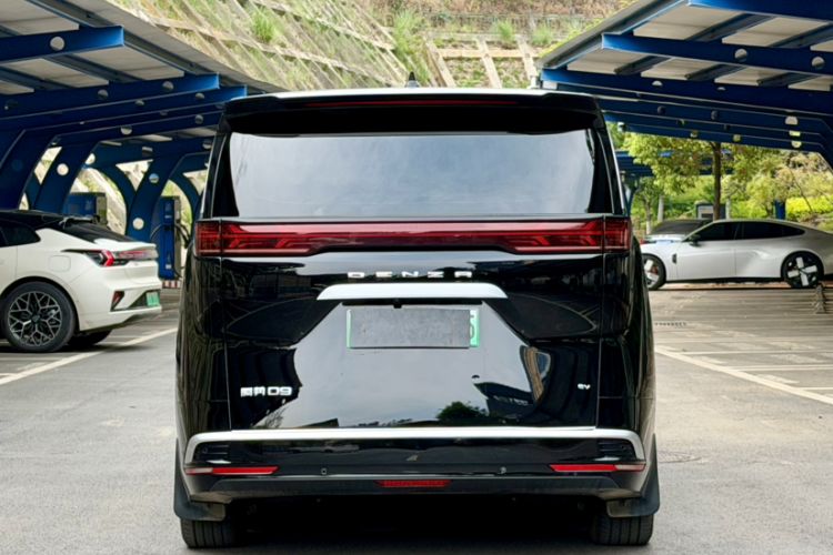 Used Denza D9 2025 EV Intelligent Driving Edition 620 Luxury Model
